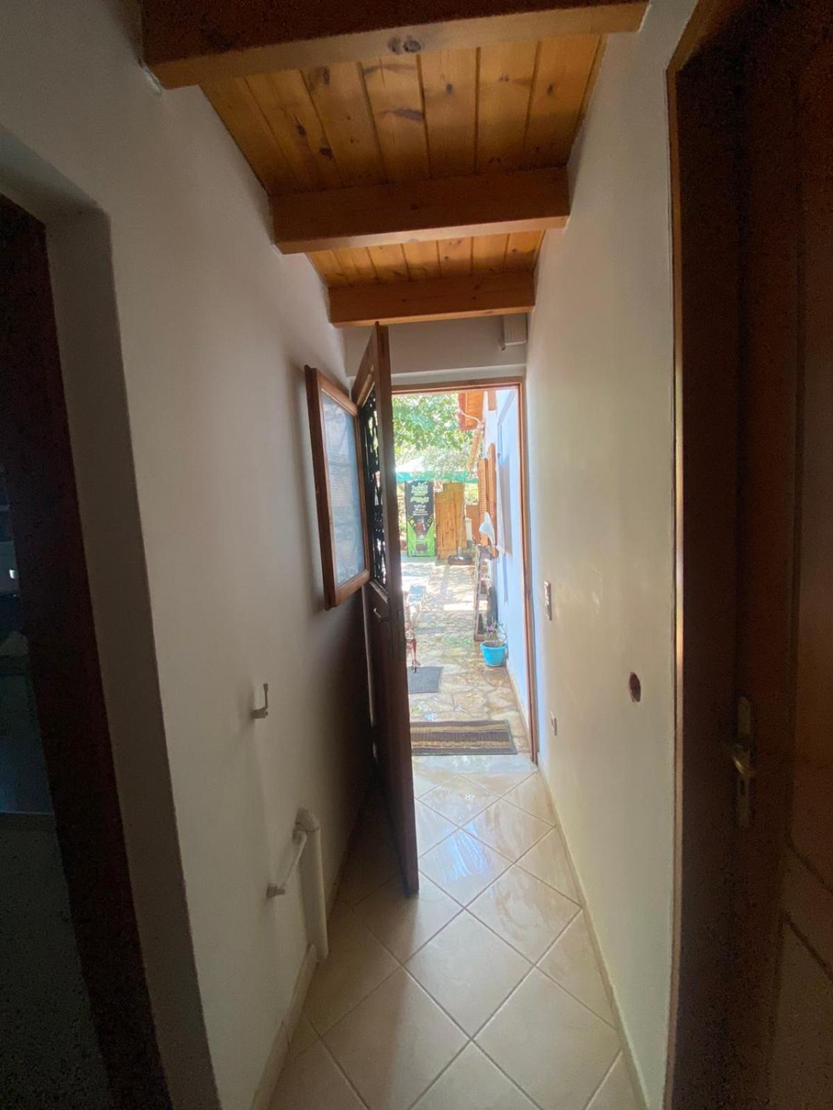 Cottage House With Incredible View Trapeza  Ngoại thất bức ảnh