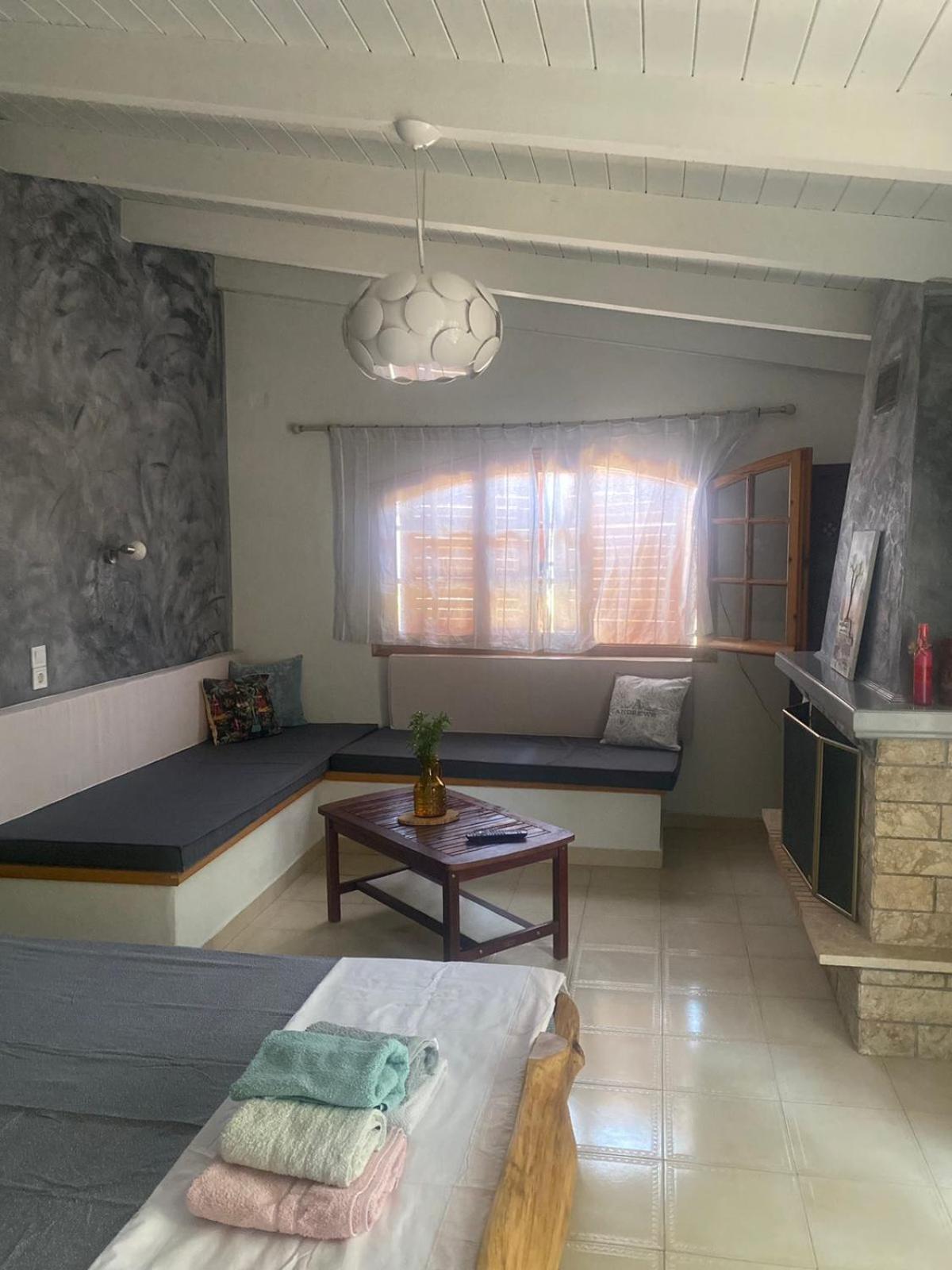 Cottage House With Incredible View Trapeza  Ngoại thất bức ảnh