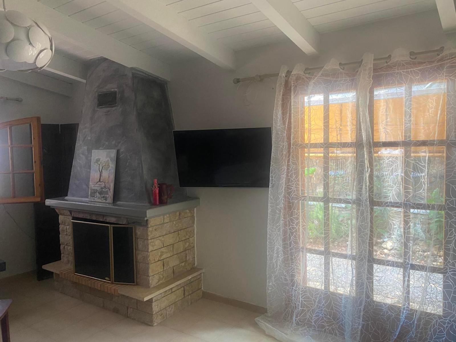 Cottage House With Incredible View Trapeza  Ngoại thất bức ảnh